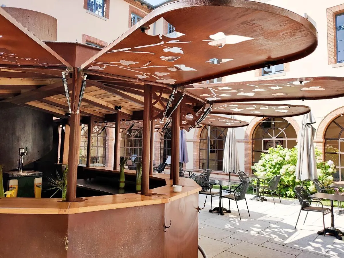 מונטובן Abbaye Des Capucins Spa & Resort מלון
