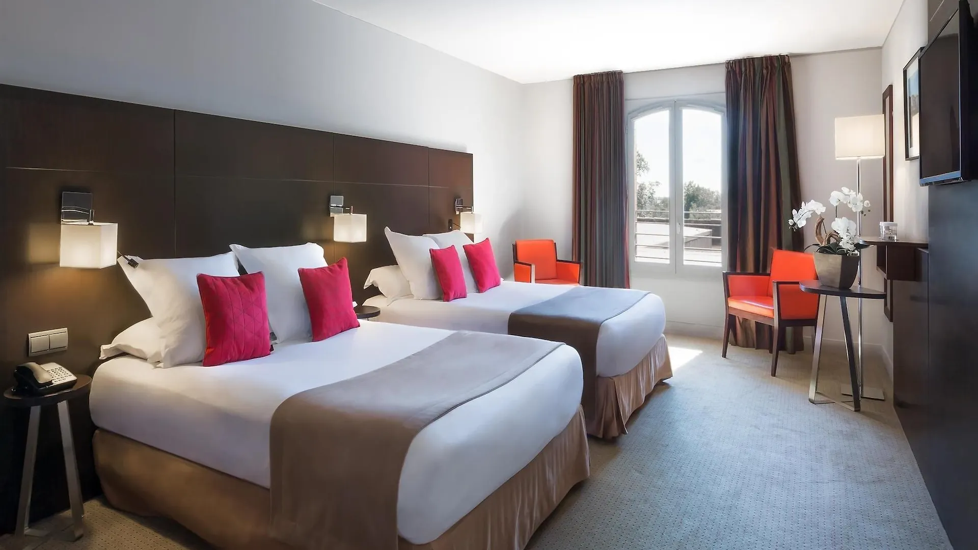 **** מלון מונטובן Abbaye Des Capucins Spa & Resort צרפת