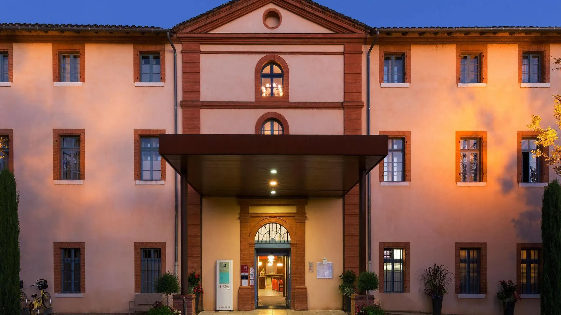 מלון מונטובן Abbaye Des Capucins Spa & Resort