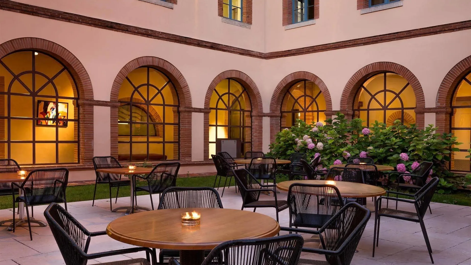 מלון מונטובן Abbaye Des Capucins Spa & Resort